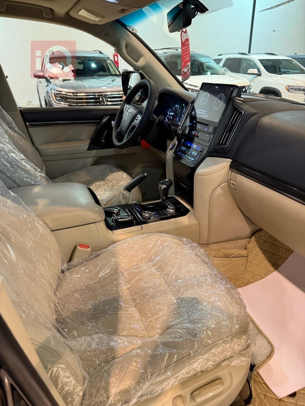 تويوتا لاندكروزر